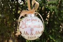 Christmas Baubles & Gifts